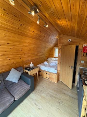 Conifer Cabins Fort William Exterior foto